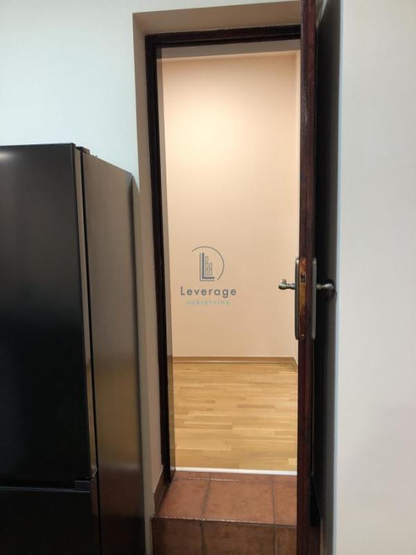 Slika 8 - Stojana Protića,  Lokal za izdavanje, 60m2, 700€