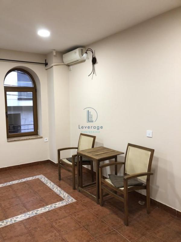 Slika 1 - Stojana Protića, Dvoiposoban stan za izdavanje, 60m2, 700€