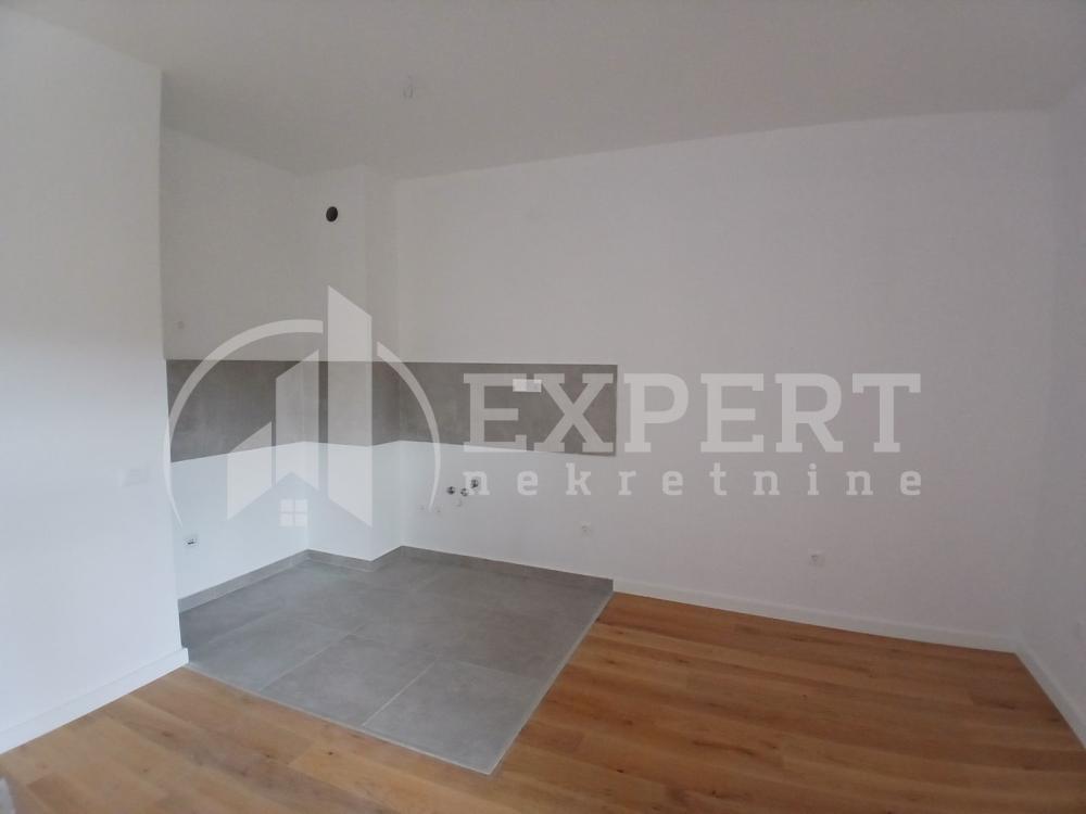 Slika 3 - Stevana Sremca, Jednoiposoban stan za izdavanje, 50m2, 400€