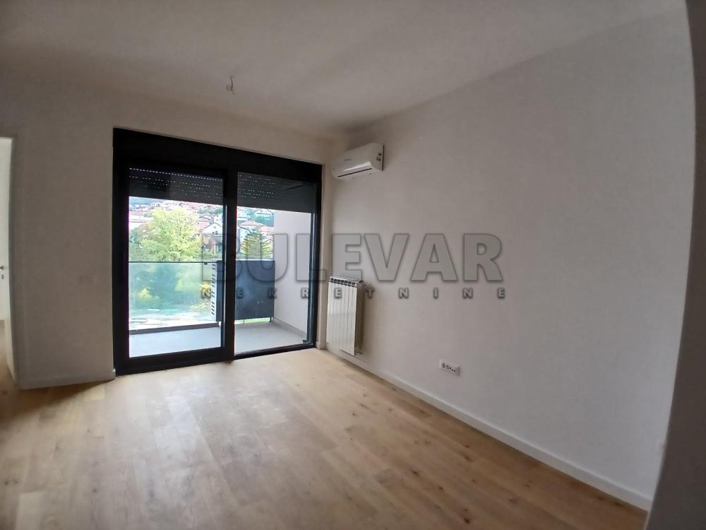 Slika 2 - Stevana Sremca, Jednoiposoban stan za izdavanje, 50m2, 400€