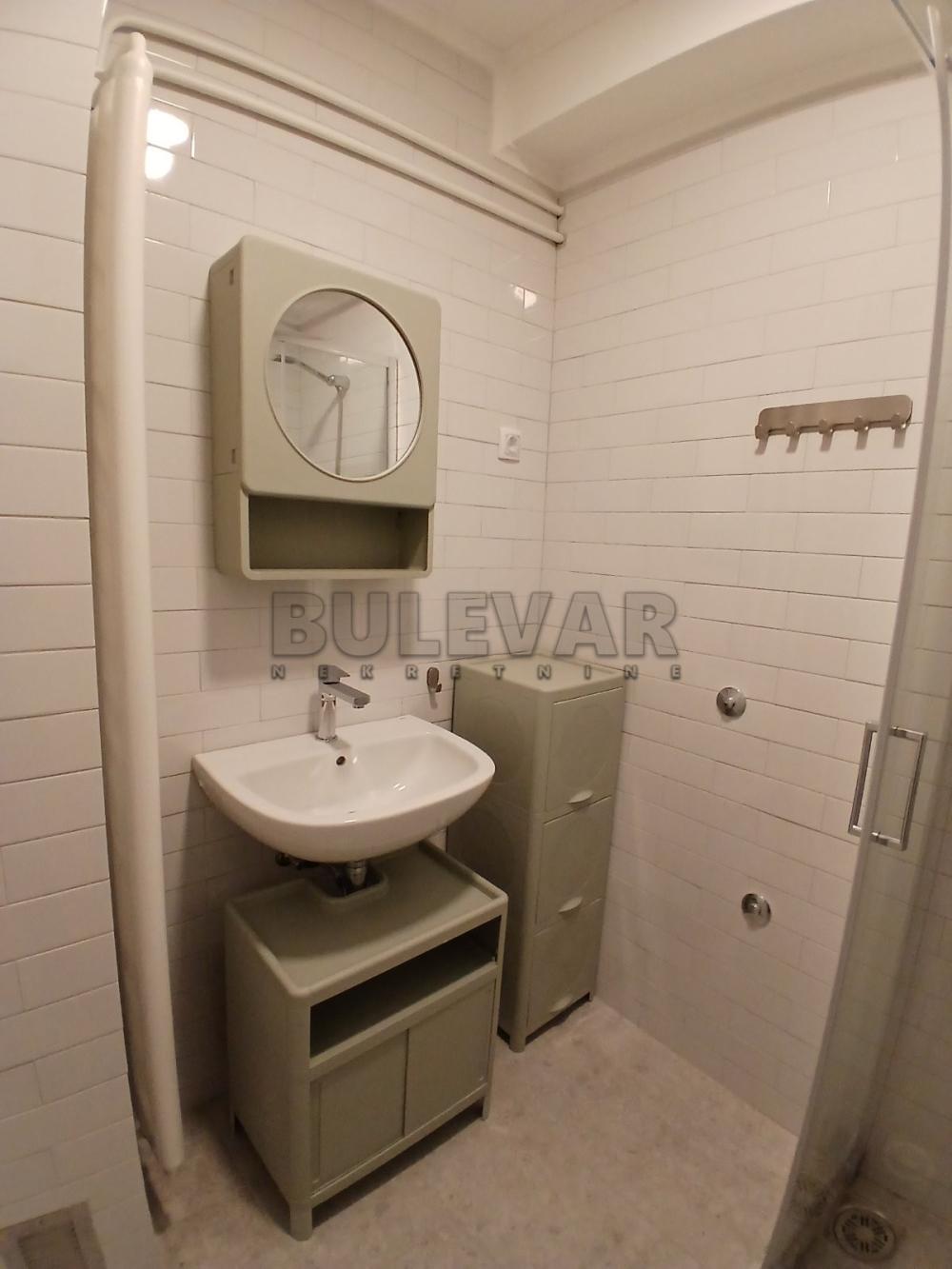 Slika 8 - Sremska, Trosoban stan za izdavanje, 68m2, 550€