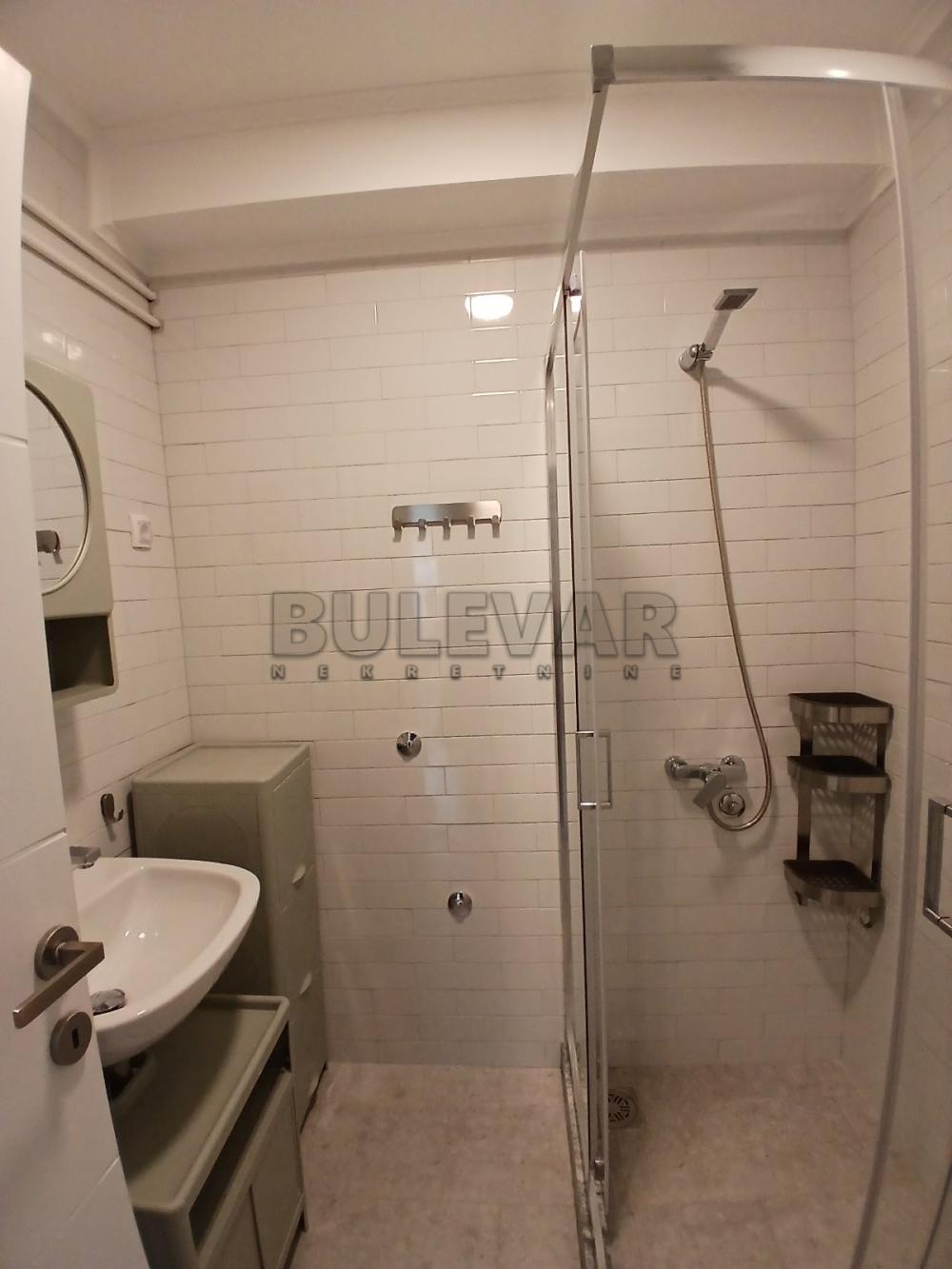 Slika 9 - Sremska, Trosoban stan za izdavanje, 68m2, 550€