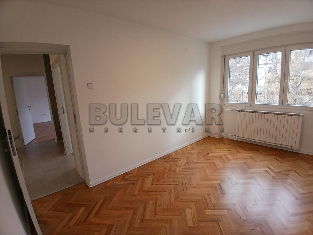 Slika 4 - Sremska, Trosoban stan za izdavanje, 68m2, 550€