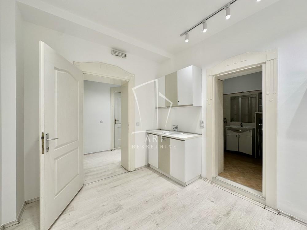 Slika 4 - Kneza Miloša, Četvorosoban stan na prodaju, 81m2, 350.000€