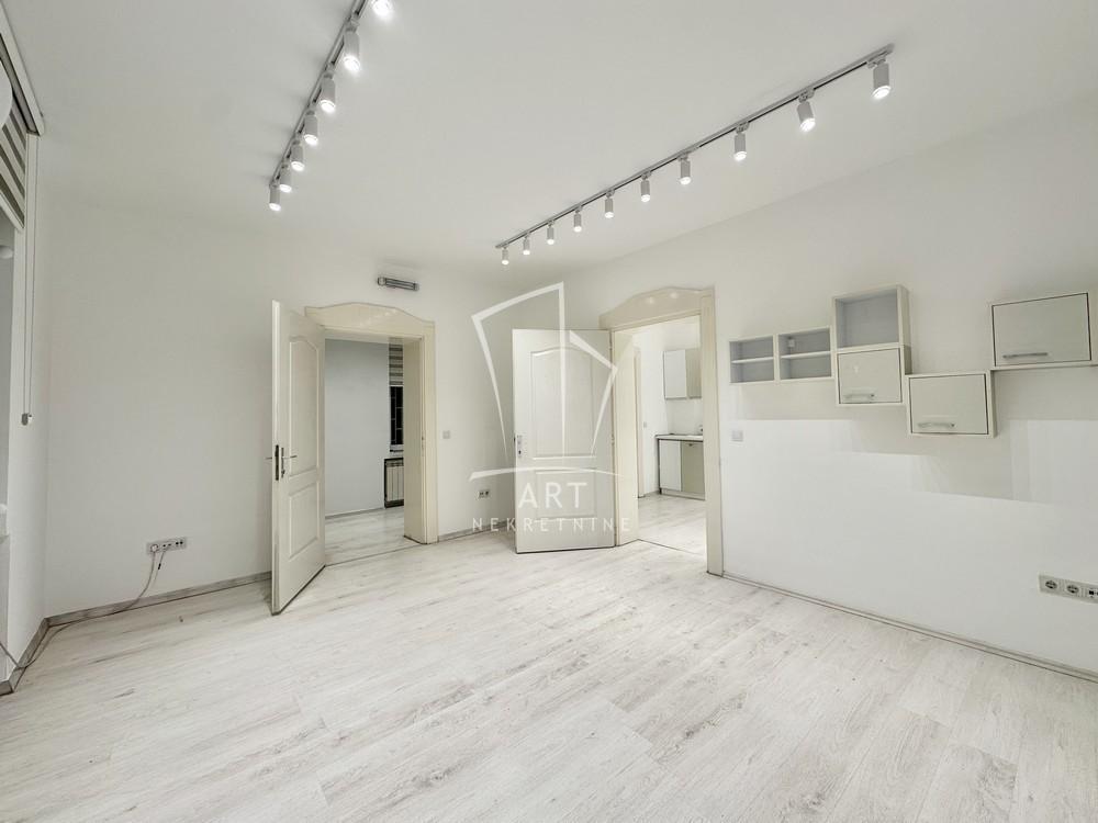 Glavna slika -Kneza Miloša, Četvorosoban stan na prodaju, 81m2, 350.000€