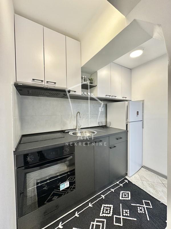 Slika 6 - Nemanjina, Jednoiposoban stan na prodaju, 33m2, 96.000€