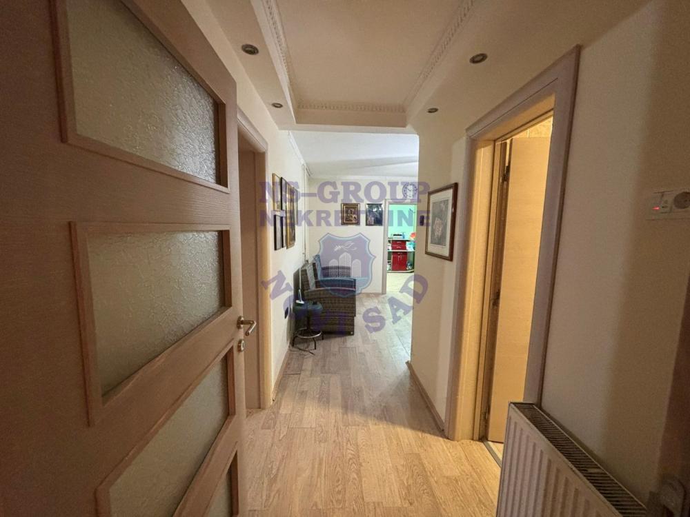 Slika 1 -  Bački Jarak, Trosoban stan na prodaju, 98m2, 85.000€