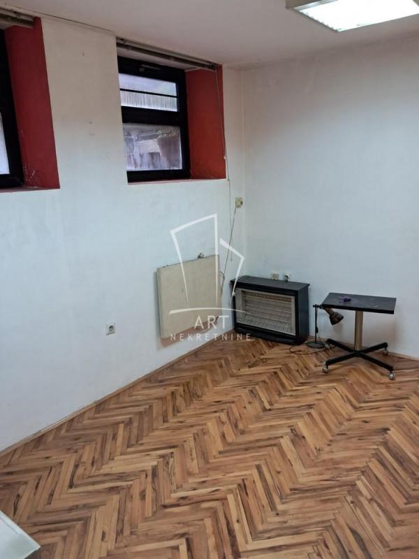 Slika 4 - Dečanska,  Lokal na prodaju, 42m2, 119.000€