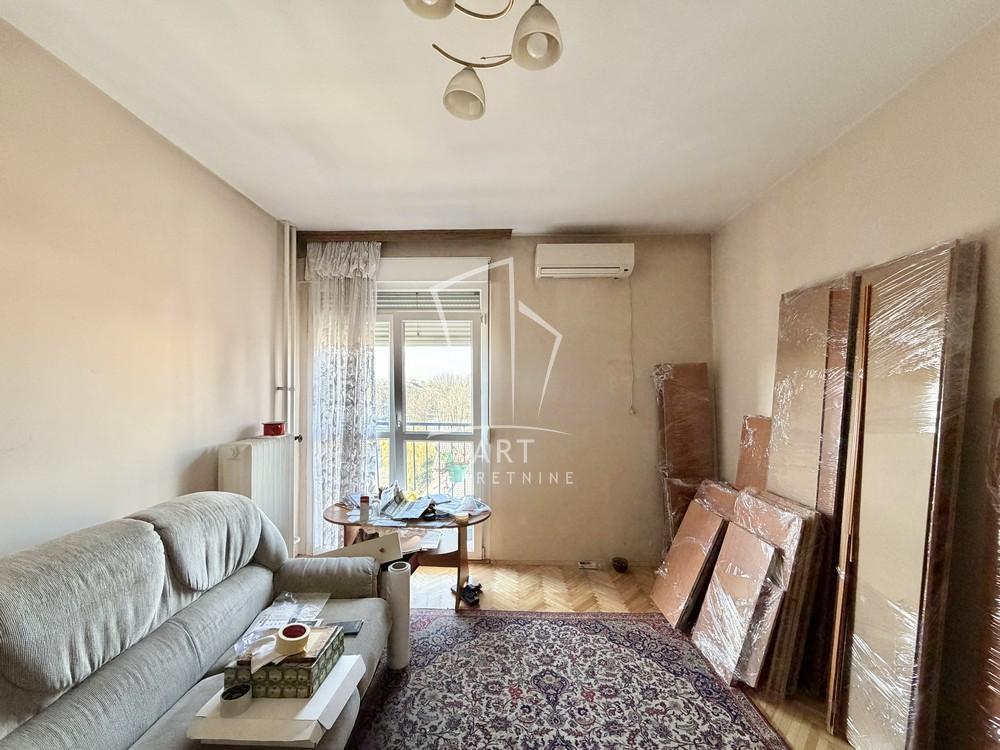 Slika 2 - Ugrinovačka, Jednoiposoban stan na prodaju, 47m2, 163.000€