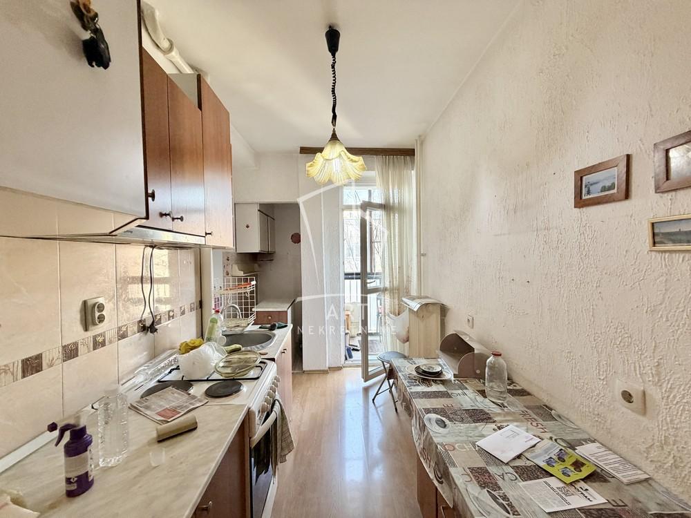 Slika 5 - Ugrinovačka, Jednoiposoban stan na prodaju, 47m2, 163.000€