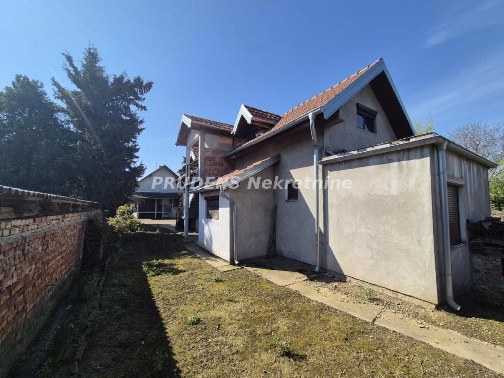Slika 3 - Vojvođanska,  Kuća na prodaju, 318m2, 295.000€