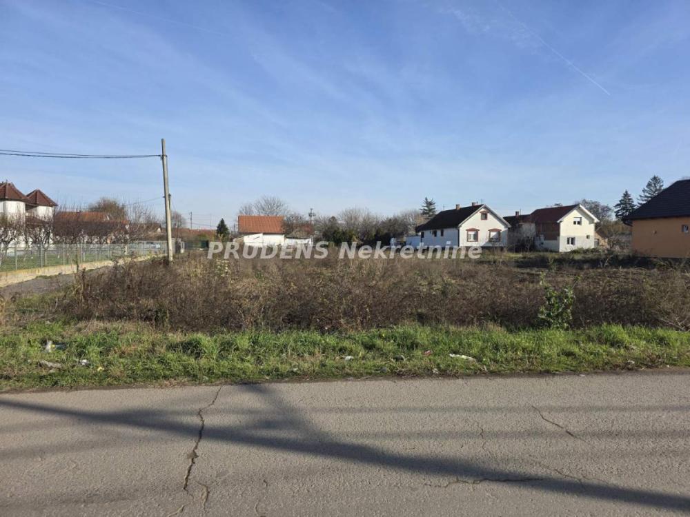 Slika 1 -  Plac na prodaju, Surčin, Surčin (mesto), 300.000€