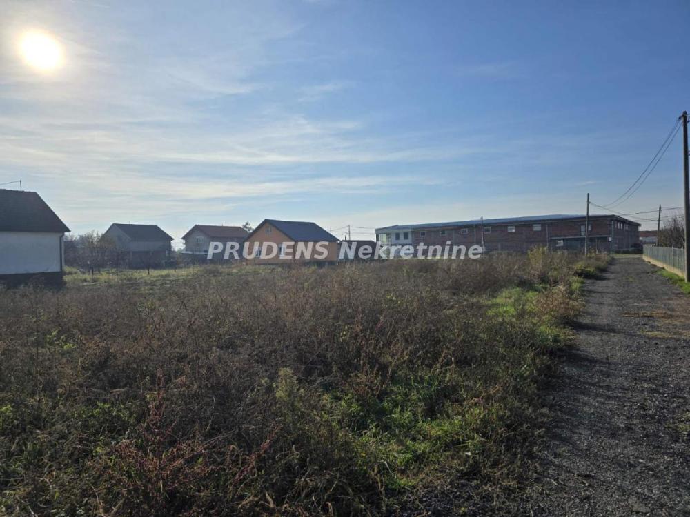 Slika 2 -  Plac na prodaju, Surčin, Surčin (mesto), 300.000€