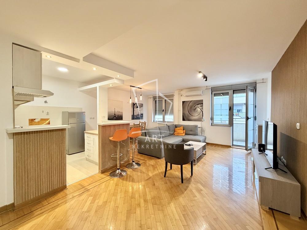 Slika 2 - Golubačka, Trosoban stan za izdavanje, 49m2, 1.500€