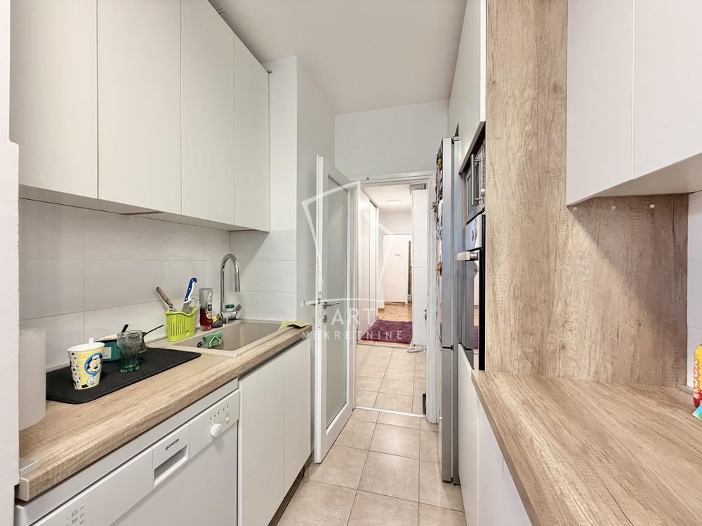 Slika 8 - Mirijevski Venac, Trosoban stan na prodaju, 80m2, 235.000€