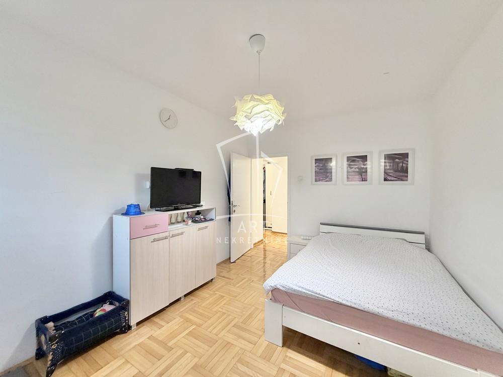 Slika 10 - Mirijevski Venac, Trosoban stan na prodaju, 80m2, 235.000€