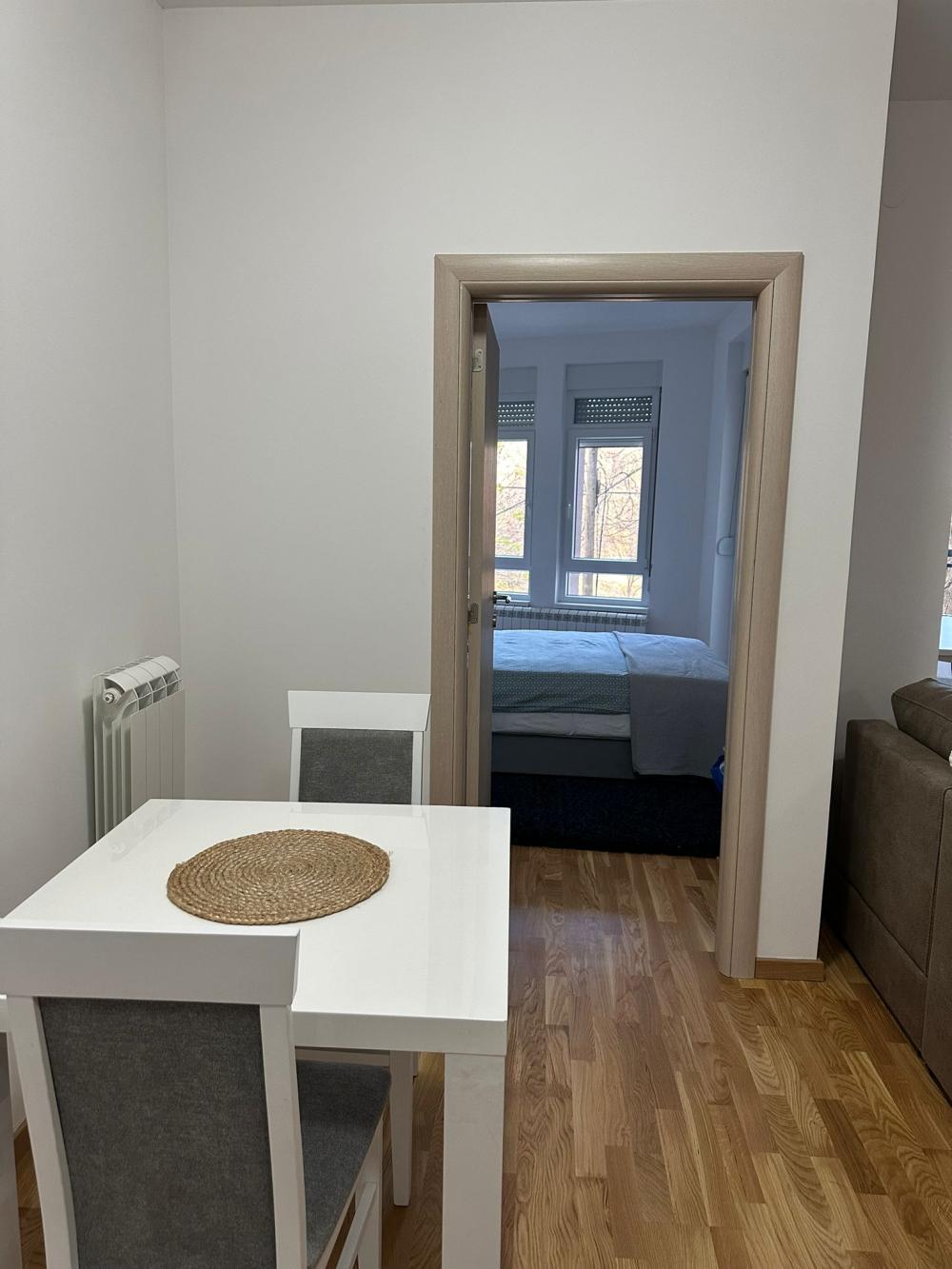 Slika 2 - Miloša Trebinjca , Dvosoban stan za izdavanje, 57m2, 350€