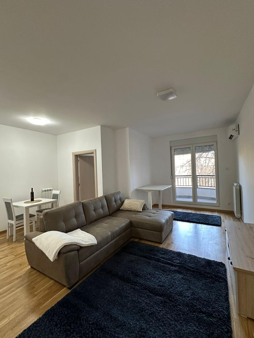 Glavna slika -Miloša Trebinjca , Dvosoban stan za izdavanje, 57m2, 350€