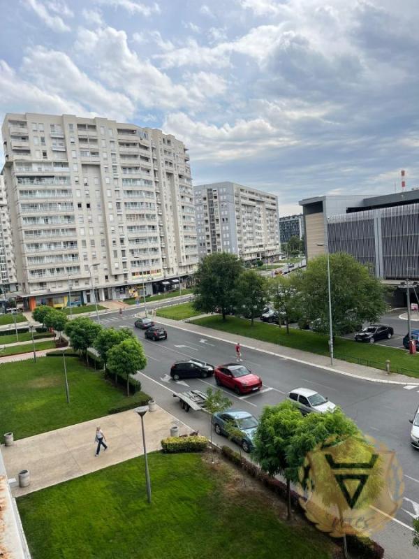 Glavna slika -Dvosoban stan za izdavanje, 60m2, 750€