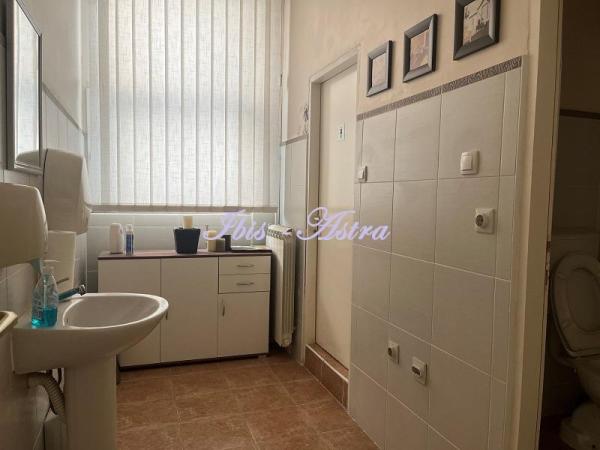 Slika 10 - Vojvode Stepe,  Lokal na prodaju, 63m2, 190.000€