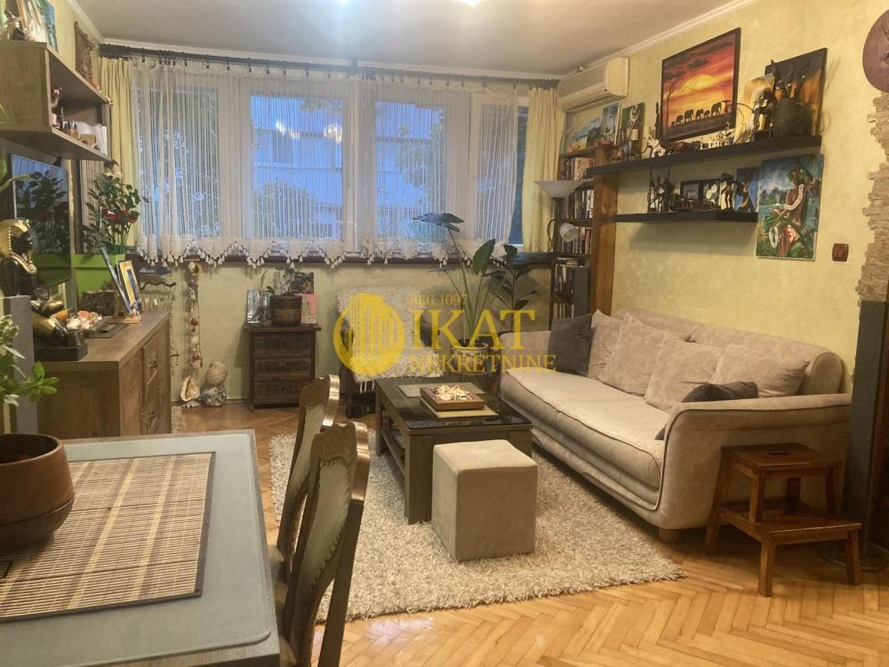 Glavna slika -Četvorosoban stan na prodaju, 77m2, 200.000€