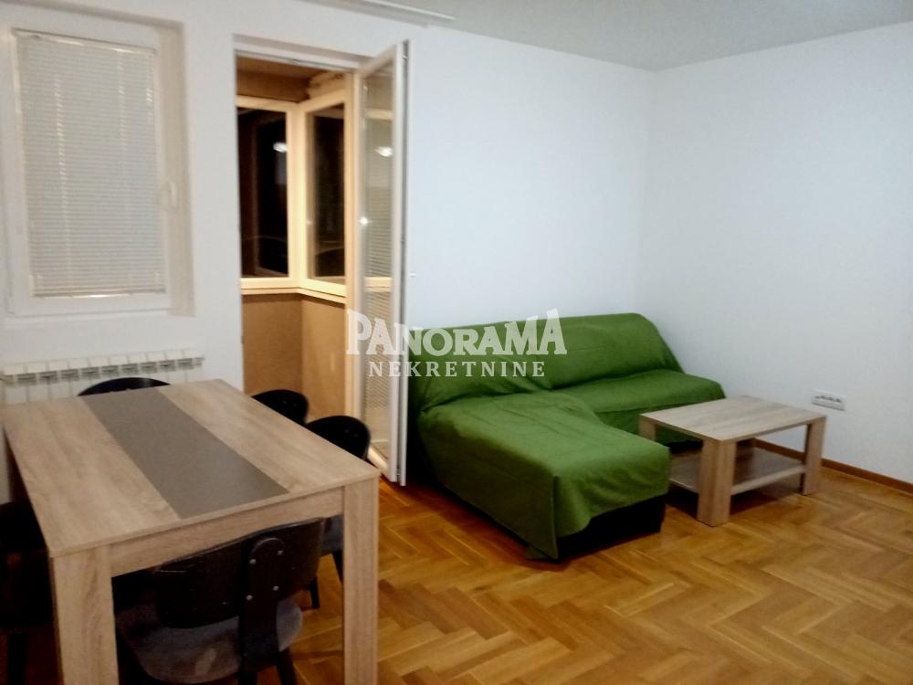 Slika 1 - Surčinska, Dvosoban stan na prodaju, 47m2, 141.000€