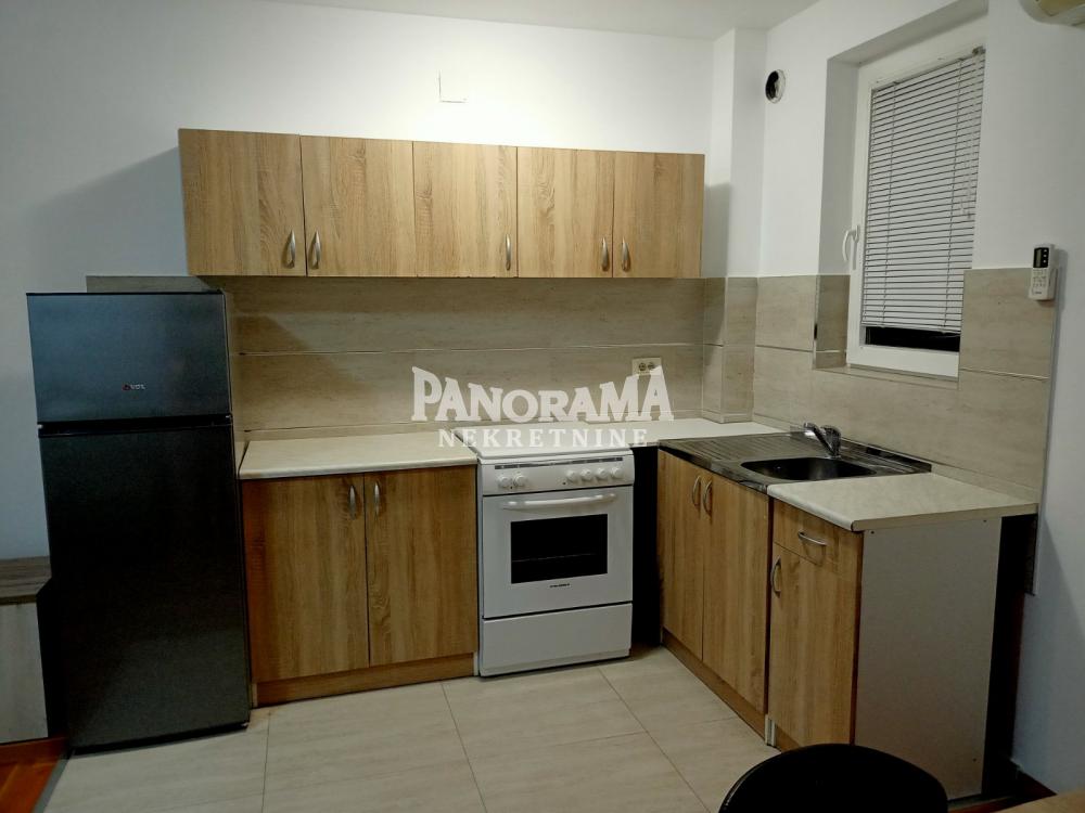 Slika 2 - Surčinska, Dvosoban stan na prodaju, 47m2, 141.000€