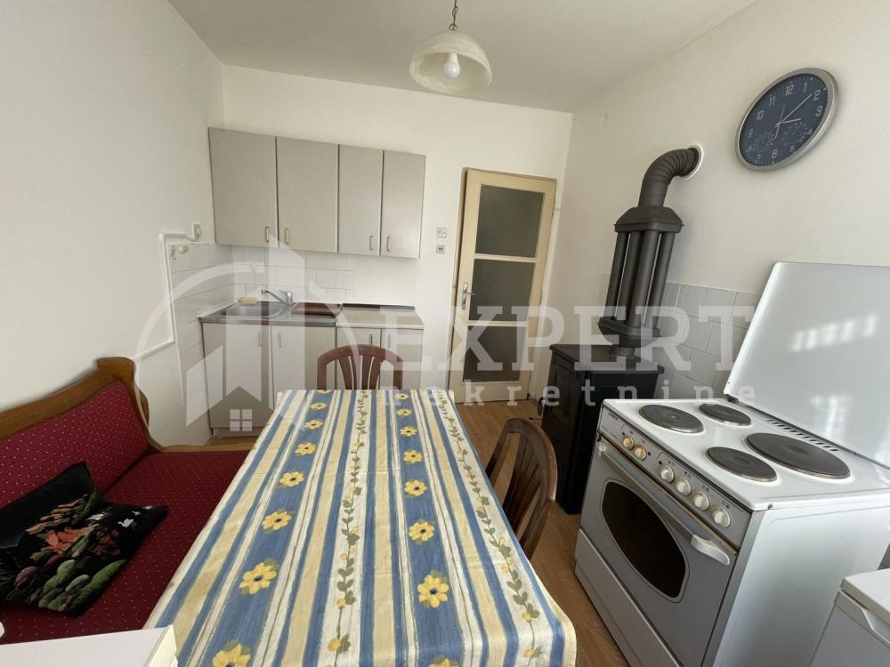 Slika 1 - Starca Vujadina, Dvosoban stan za izdavanje, 50m2, 280€