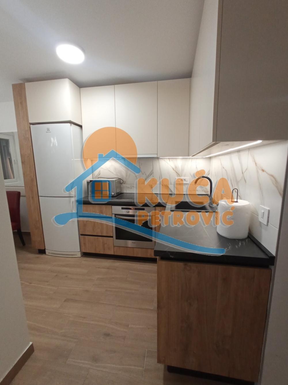 Slika 7 - Filipa Višnjića, Troiposoban stan za izdavanje, 85m2, 800€