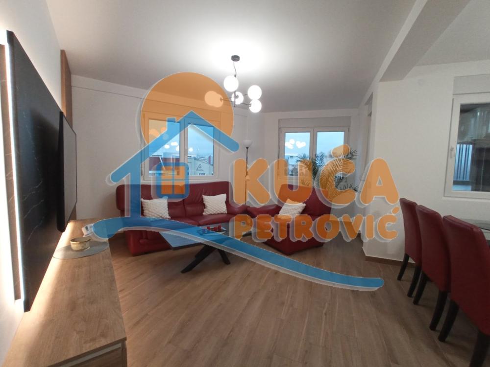 Slika 1 - Filipa Višnjića, Troiposoban stan za izdavanje, 85m2, 800€