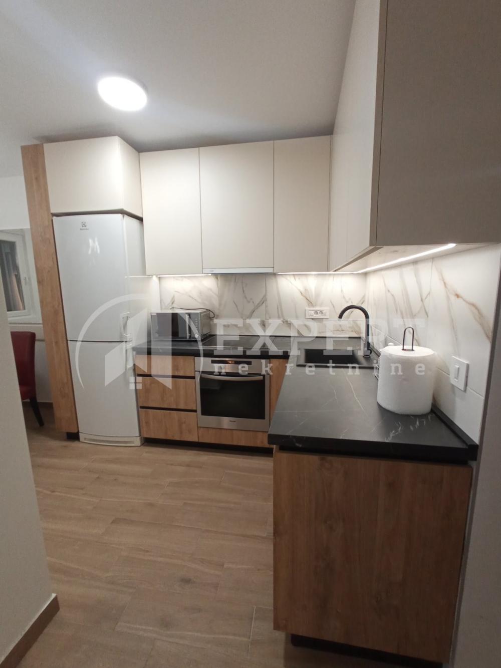 Slika 7 - Filipa Višnjića, Troiposoban stan za izdavanje, 85m2, 800€