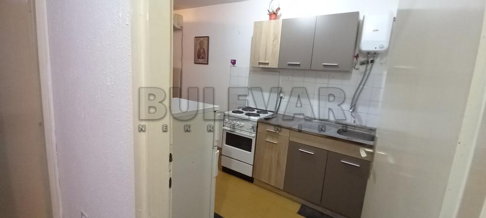 Slika 1 - Bulevar Nemanjića, Jednosoban stan za izdavanje, 36m2, 270€