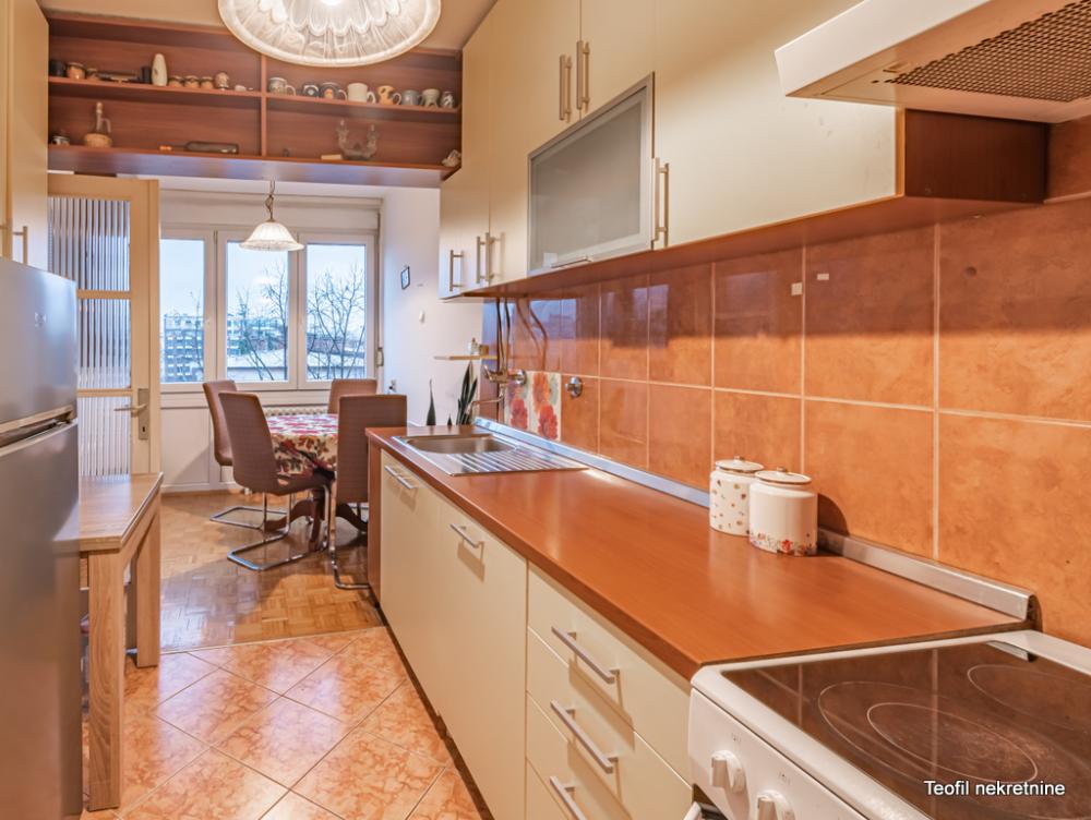 Slika 10 - Triše Kaclerovića, Trosoban stan na prodaju, 80m2, 219.000€