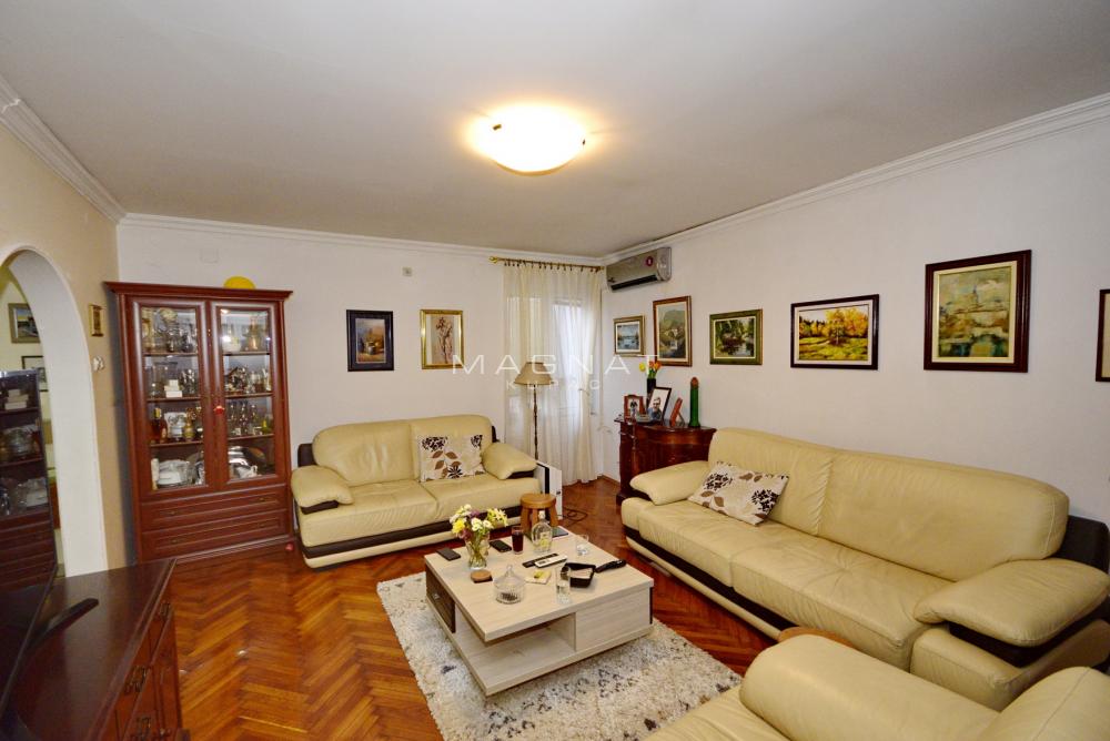 Slika 1 - Makedonska, Petosoban stan na prodaju, 116m2, 450.000€