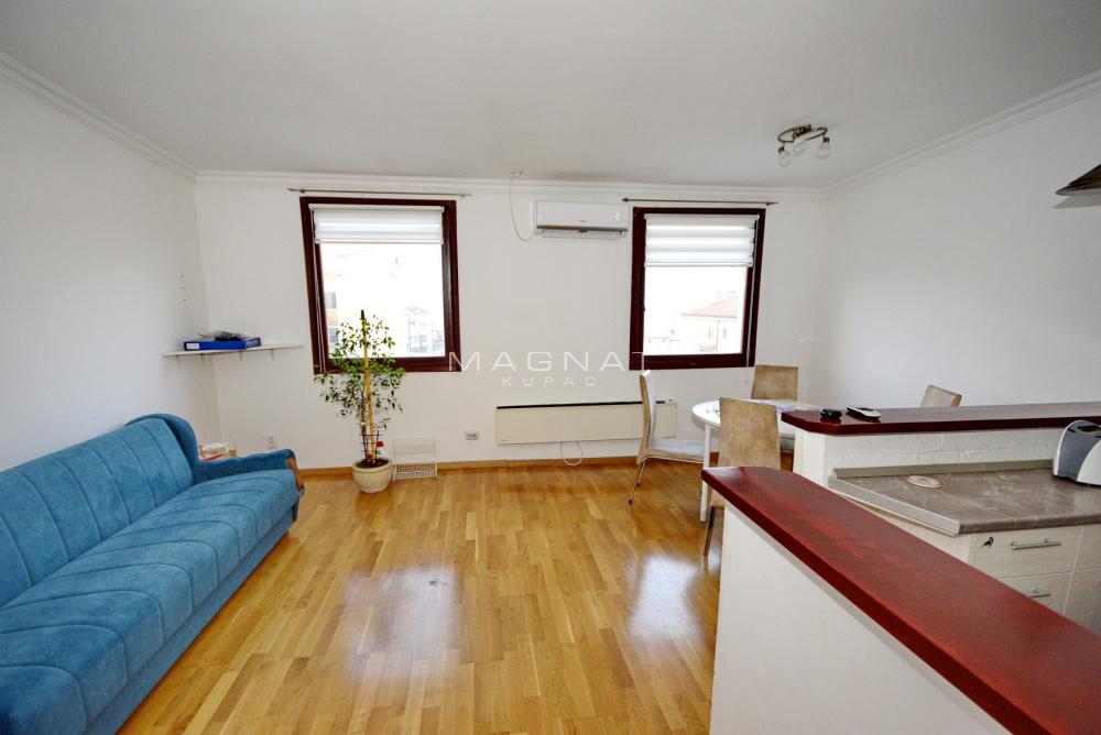 Slika 2 - Makedonska, Petosoban stan na prodaju, 116m2, 450.000€