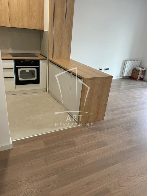 Slika 3 - Omladinskih brigada, Trosoban stan za izdavanje, 90m2, 1.000€