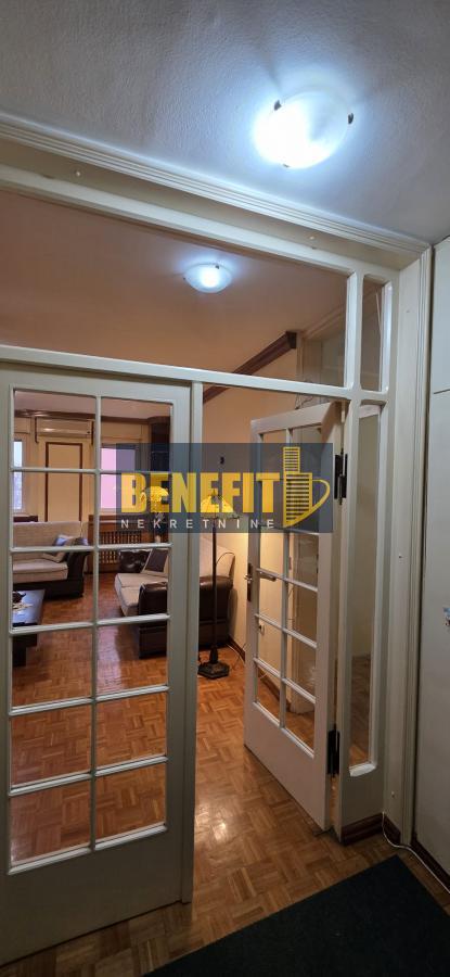 Slika 10 - Četvorosoban stan za izdavanje, 117m2, 1.000€