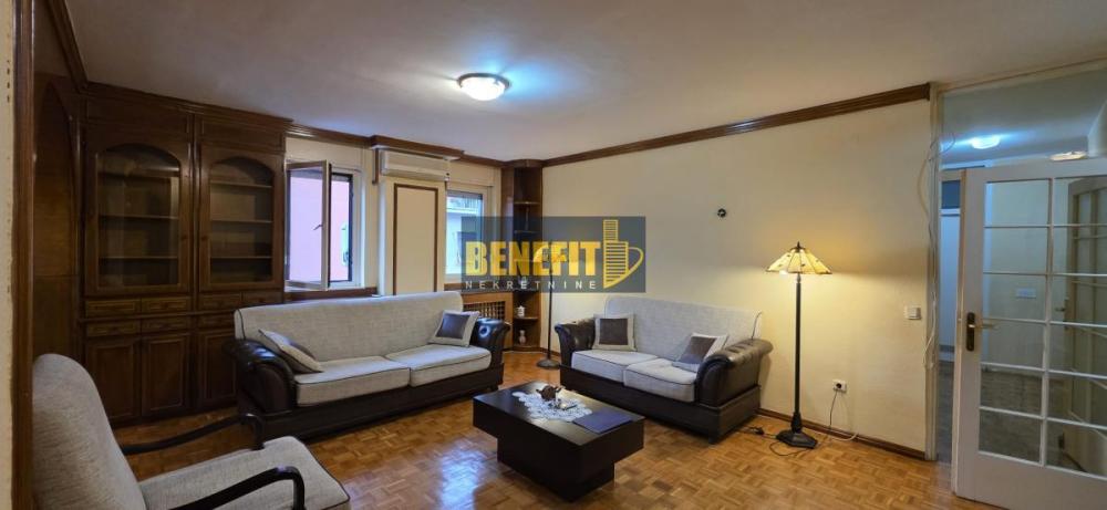 Slika 3 - Četvorosoban stan za izdavanje, 117m2, 1.000€