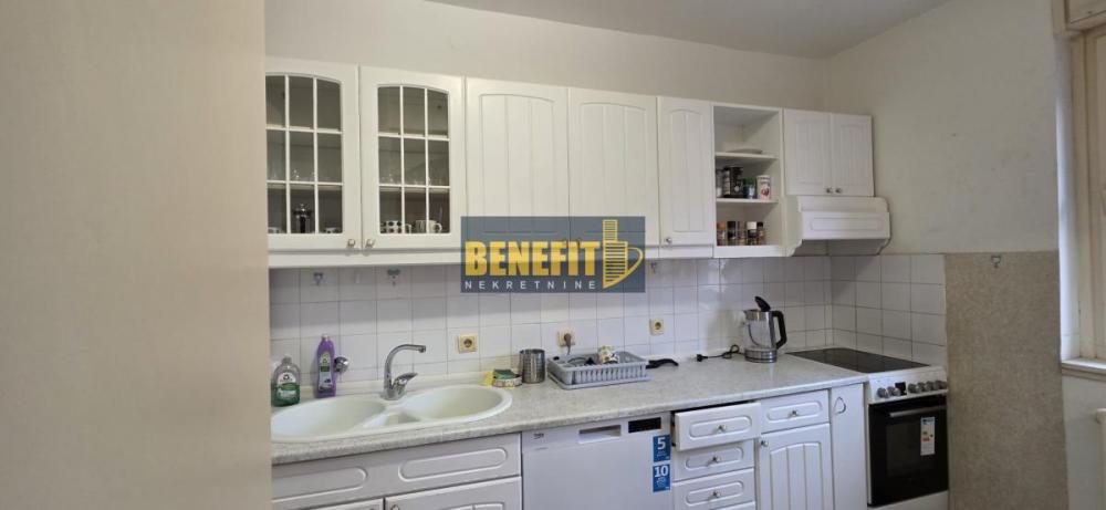 Slika 8 - Četvorosoban stan za izdavanje, 117m2, 1.000€