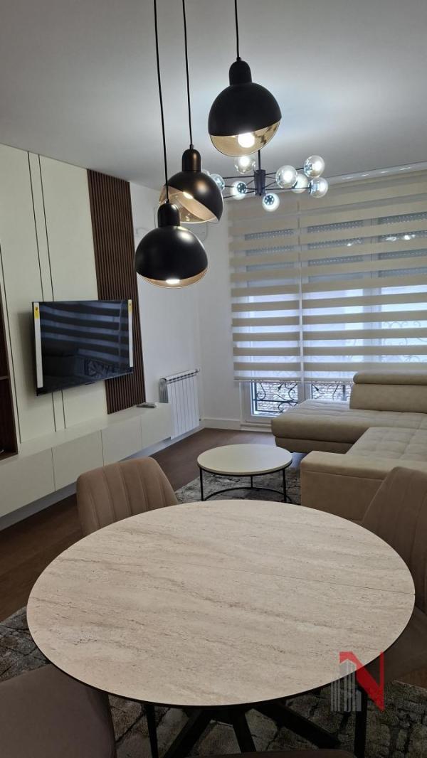 Slika 5 - MASARIKOVA, Trosoban stan za izdavanje, 65m2, 1.100€