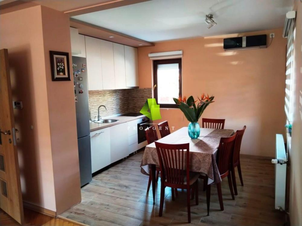 Glavna slika - Kuća na prodaju, 337m2, 278.000€