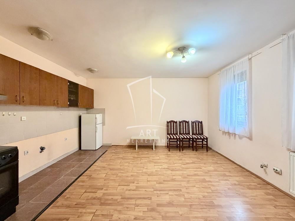 Slika 2 - Drinske divizije, Jednoiposoban stan na prodaju, 45m2, 90.000€