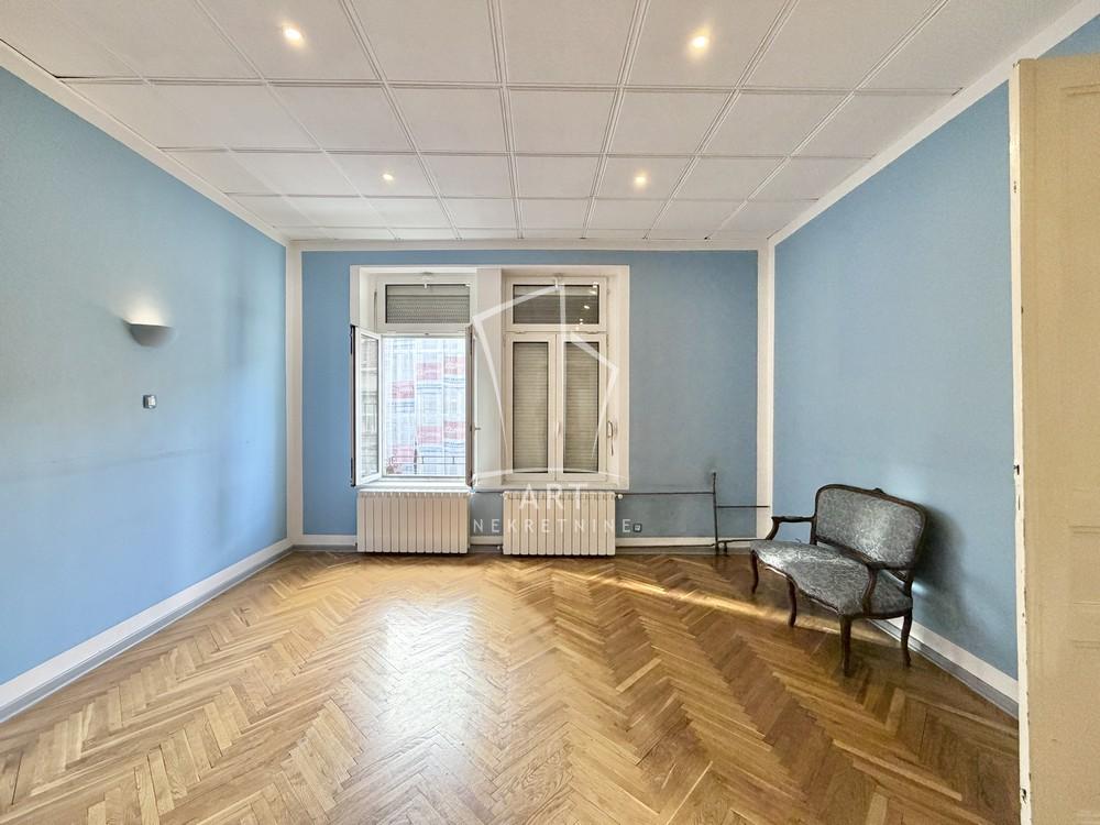 Slika 2 - Kralja Milana, Četvoroiposoban stan na prodaju, 136m2, 550.000€