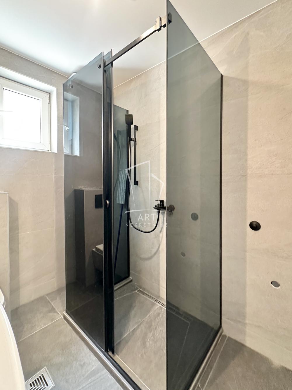 Slika 11 - Pazinska, Trosoban stan na prodaju, 71m2, 245.000€