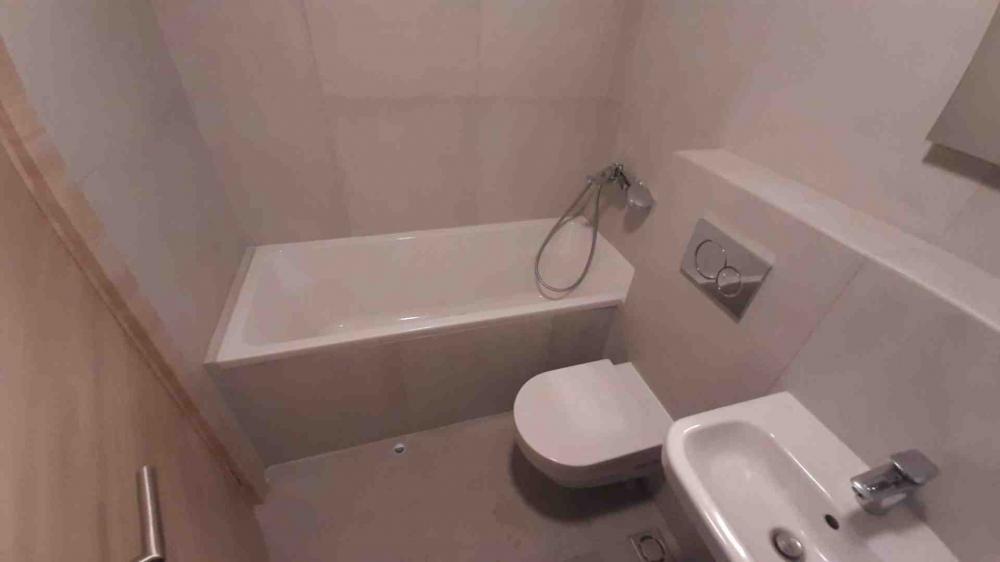 Slika 5 - Bulevar Milutina Milankovića, Trosoban stan za izdavanje, 74m2, 1.000€