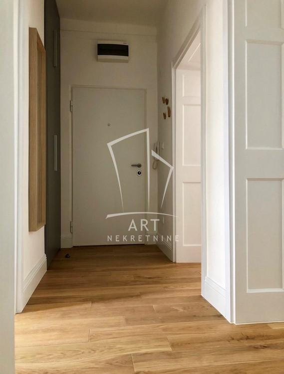 Slika 11 - Dečanska,  Lokal za izdavanje, 250m2, 3.000€