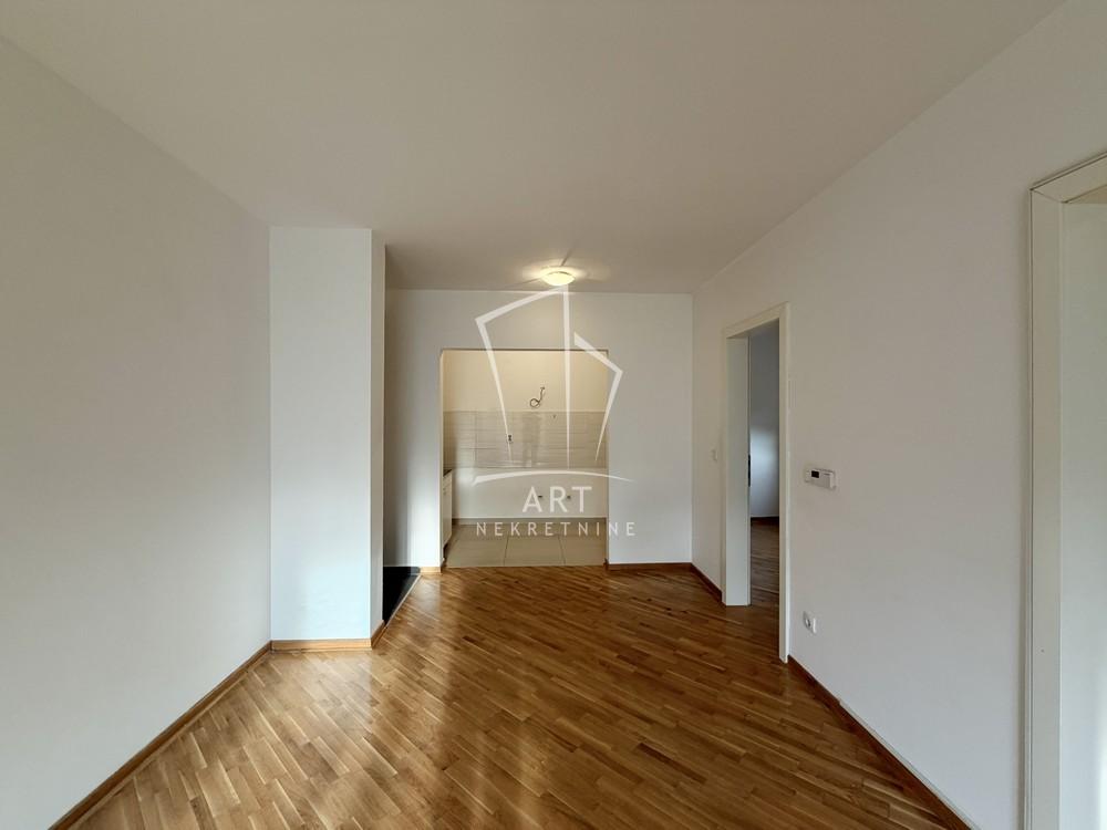 Slika 7 - Mezijska, Dvoiposoban stan na prodaju, 51m2, 100.000€