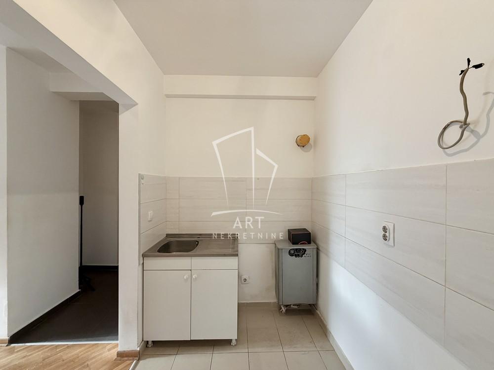 Slika 4 - Mezijska, Dvoiposoban stan na prodaju, 51m2, 100.000€