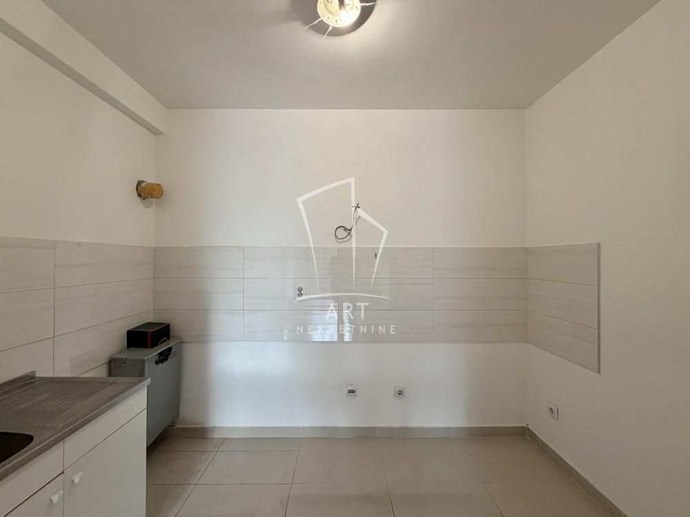 Slika 3 - Mezijska, Dvoiposoban stan na prodaju, 51m2, 100.000€