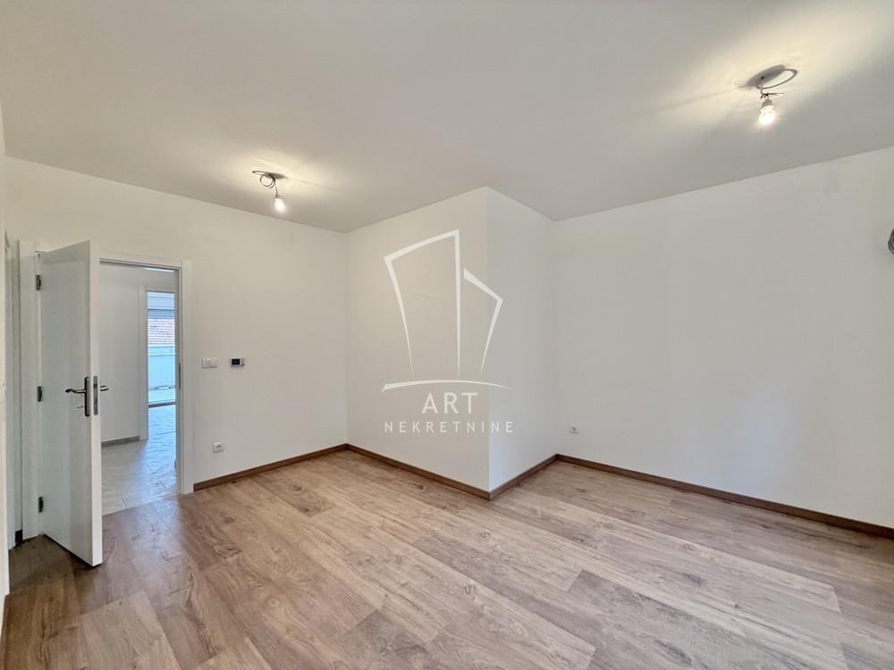 Slika 1 - Generala Horvatovića, Dvoiposoban stan na prodaju, 56m2, 210.000€